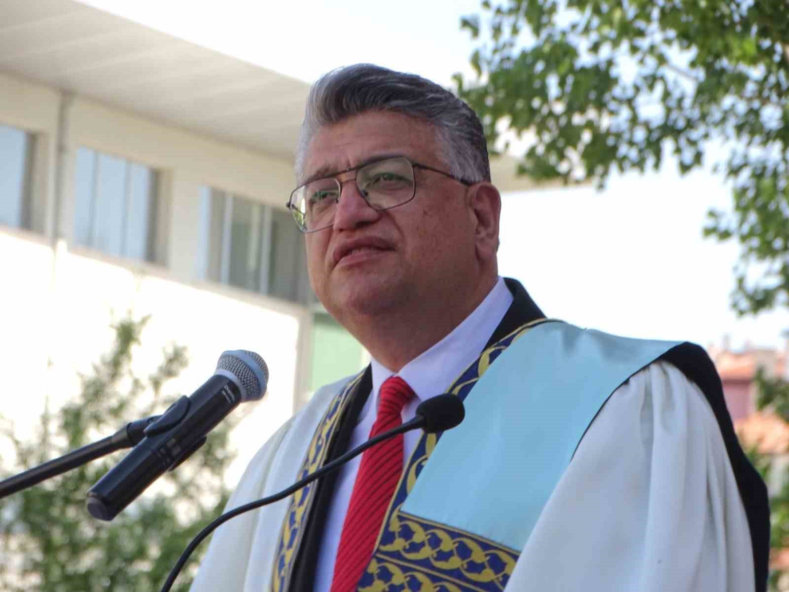 Hisarcık MYO’da mezuniyet heyecanı 