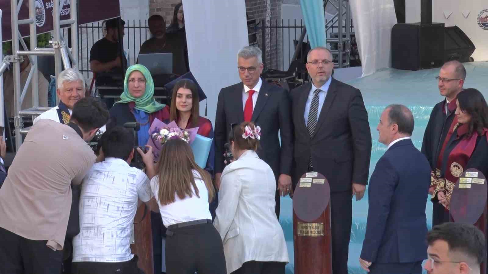 Bakan Memişoğlu: 