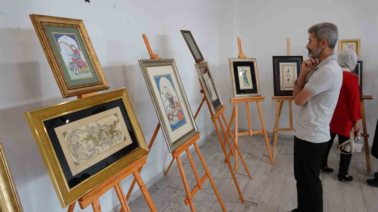 Kütahya’da tezhip sanatının zarafeti yıl sonu sergisinde buluştu 