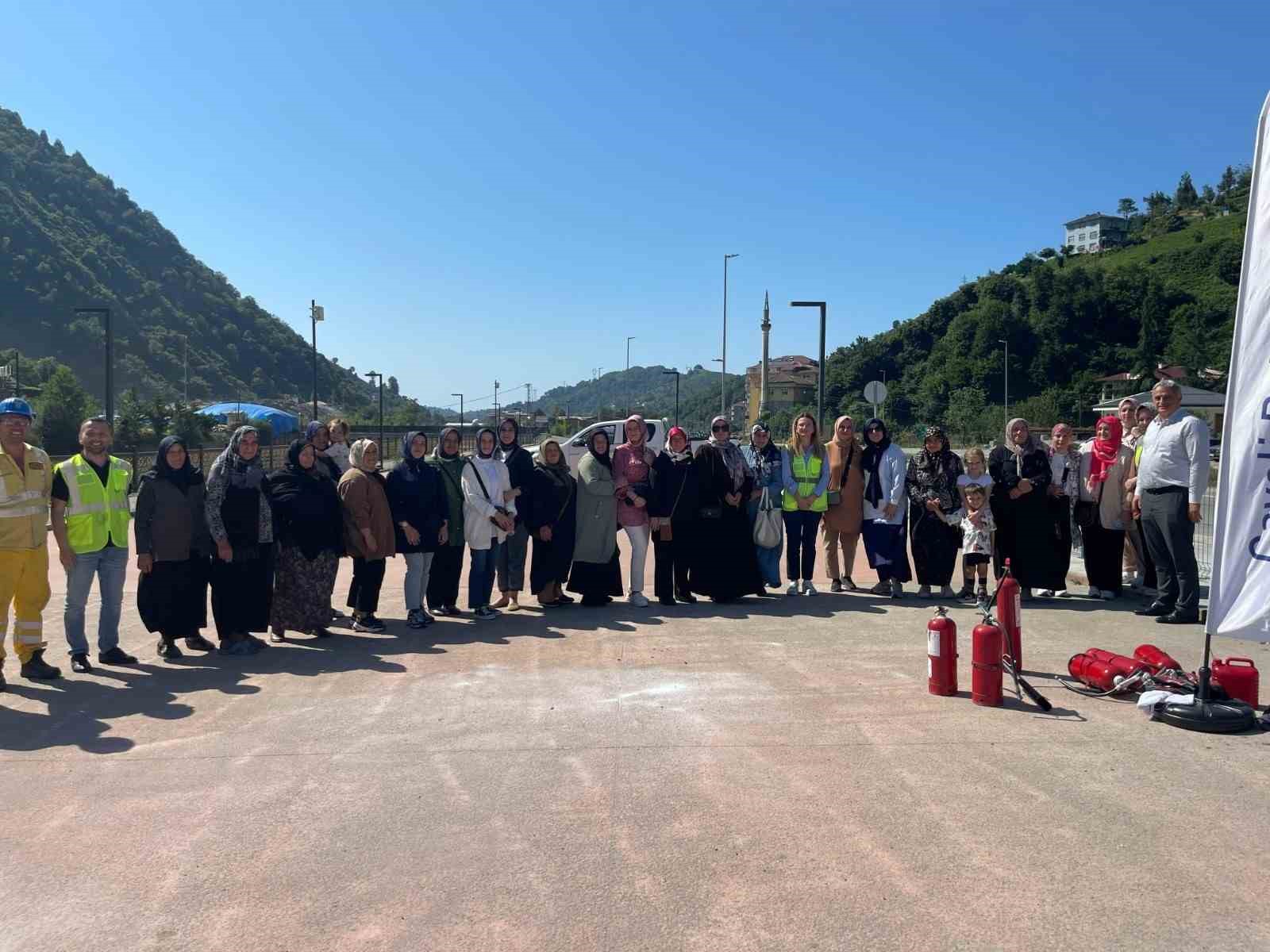 Çayeli Bakır’dan Madenlili kadınlara yangın eğitimi 