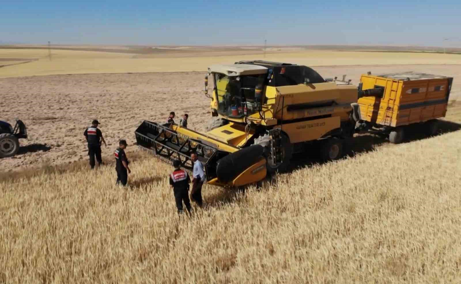 Jandarmadan çiftçilere anız yakmama eğitimi 