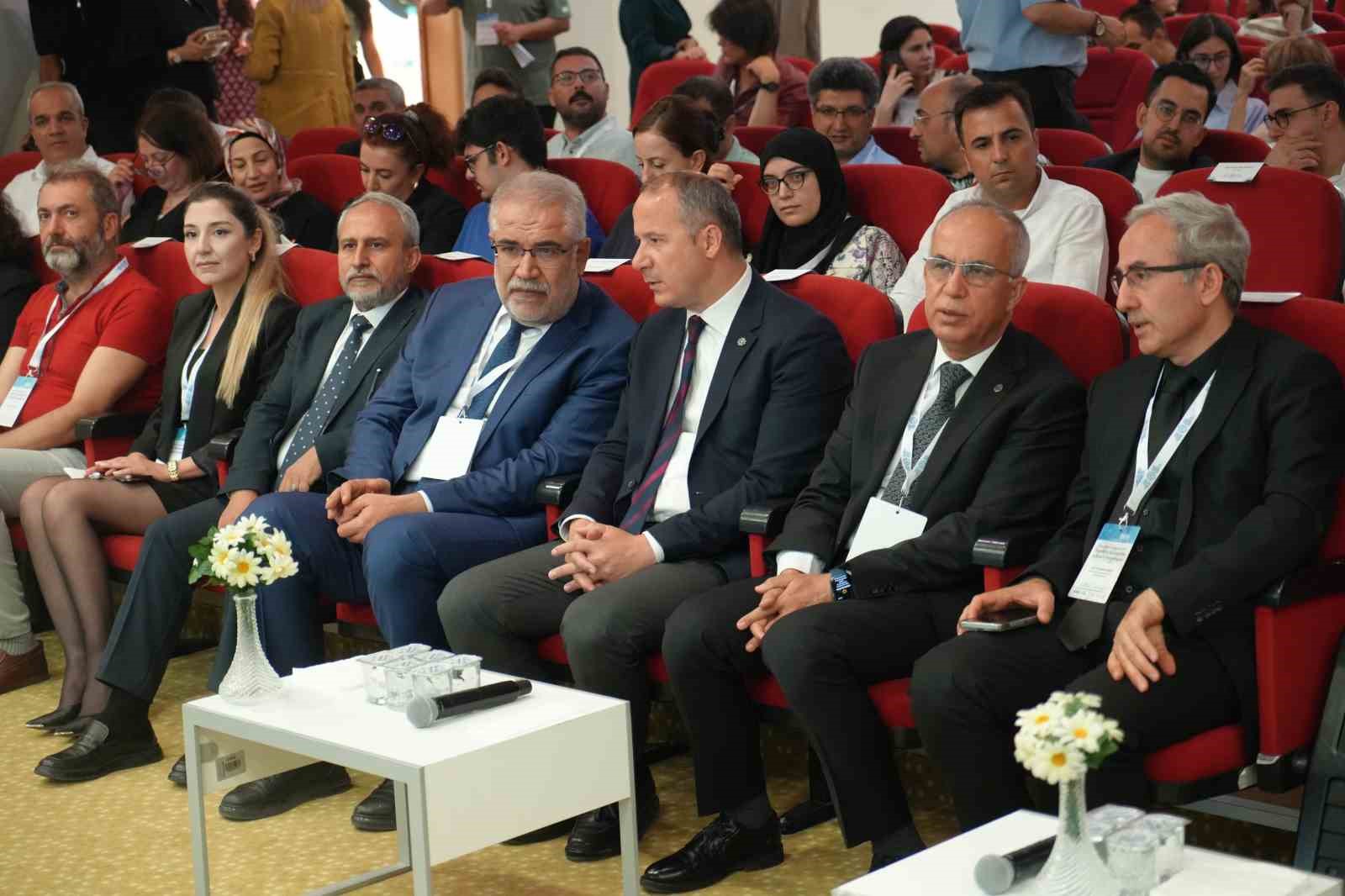 ISAS 2025 sempozyumu GİBTÜ ev sahipliğinde gerçekleşti 