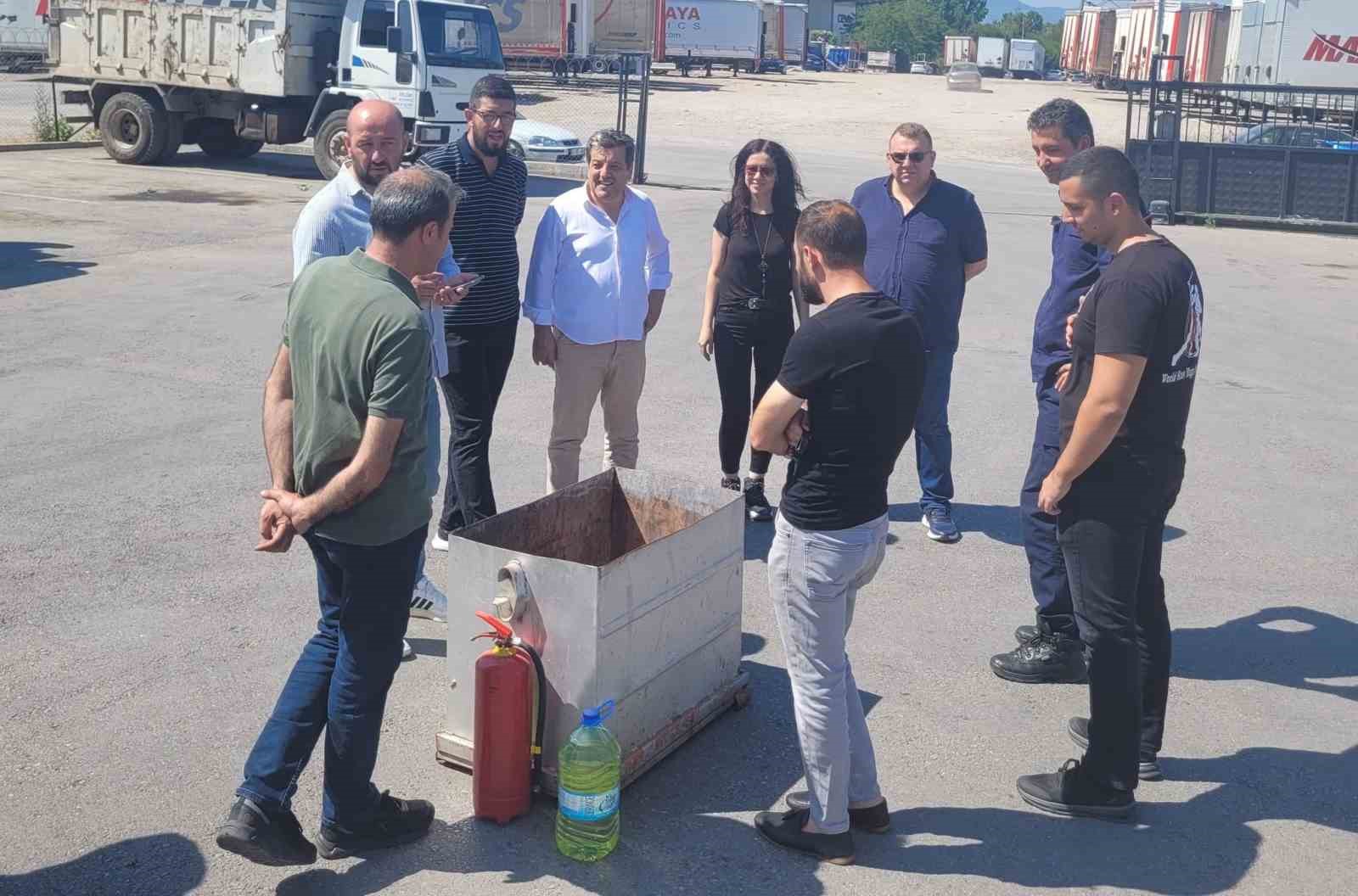İtfaiyeden, belediye personeline yangın eğitimi 