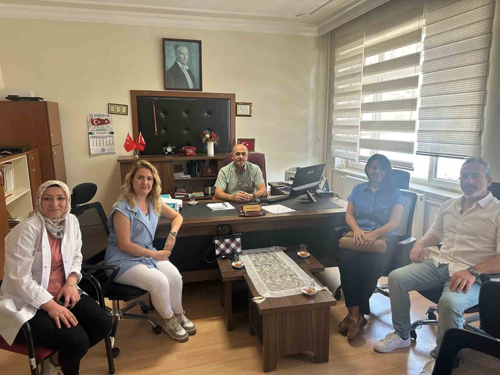 80 yaş üstü ve yatağa bağımlı bireyler için e-rapor süreci huzurevlerinde anlatıldı 
