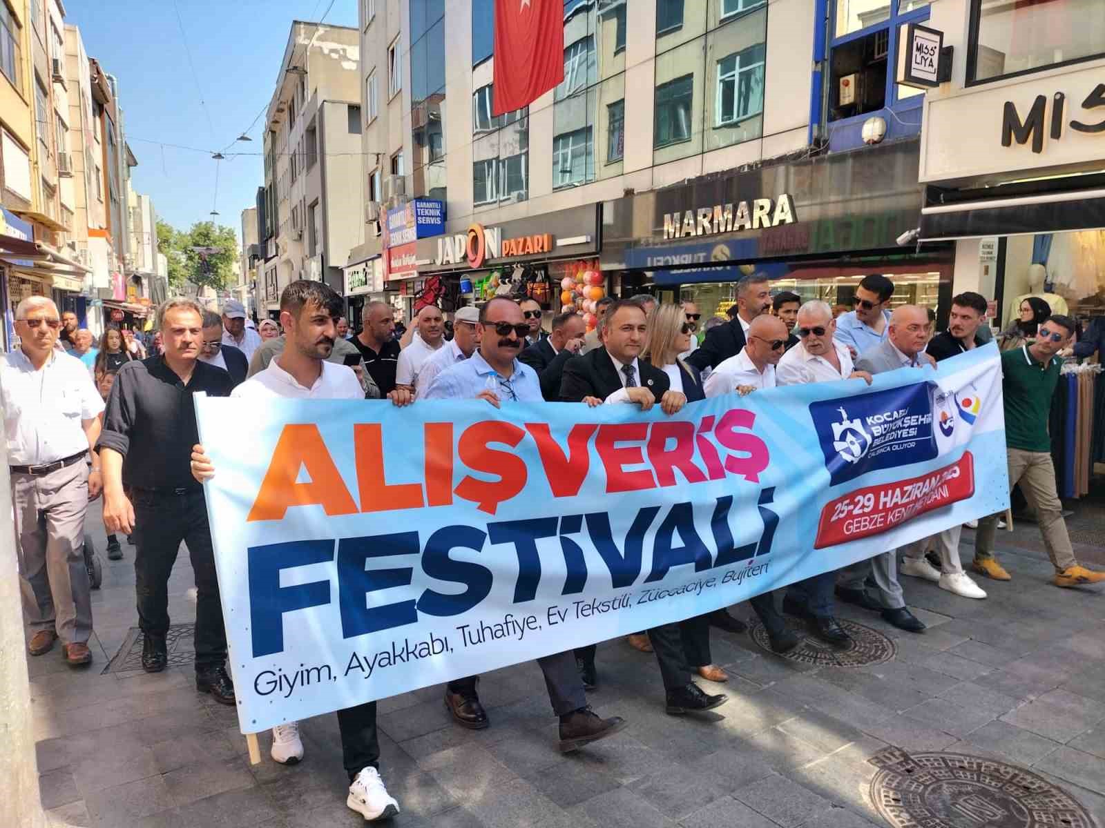 Gebze Alışveriş Festivali yoğun ilgiyle devam ediyor 
