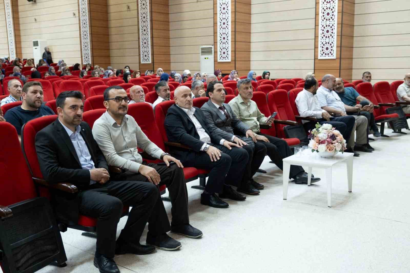 Yaz Kur’an kursları uygulama esasları kapsamında seminer düzenlendi 