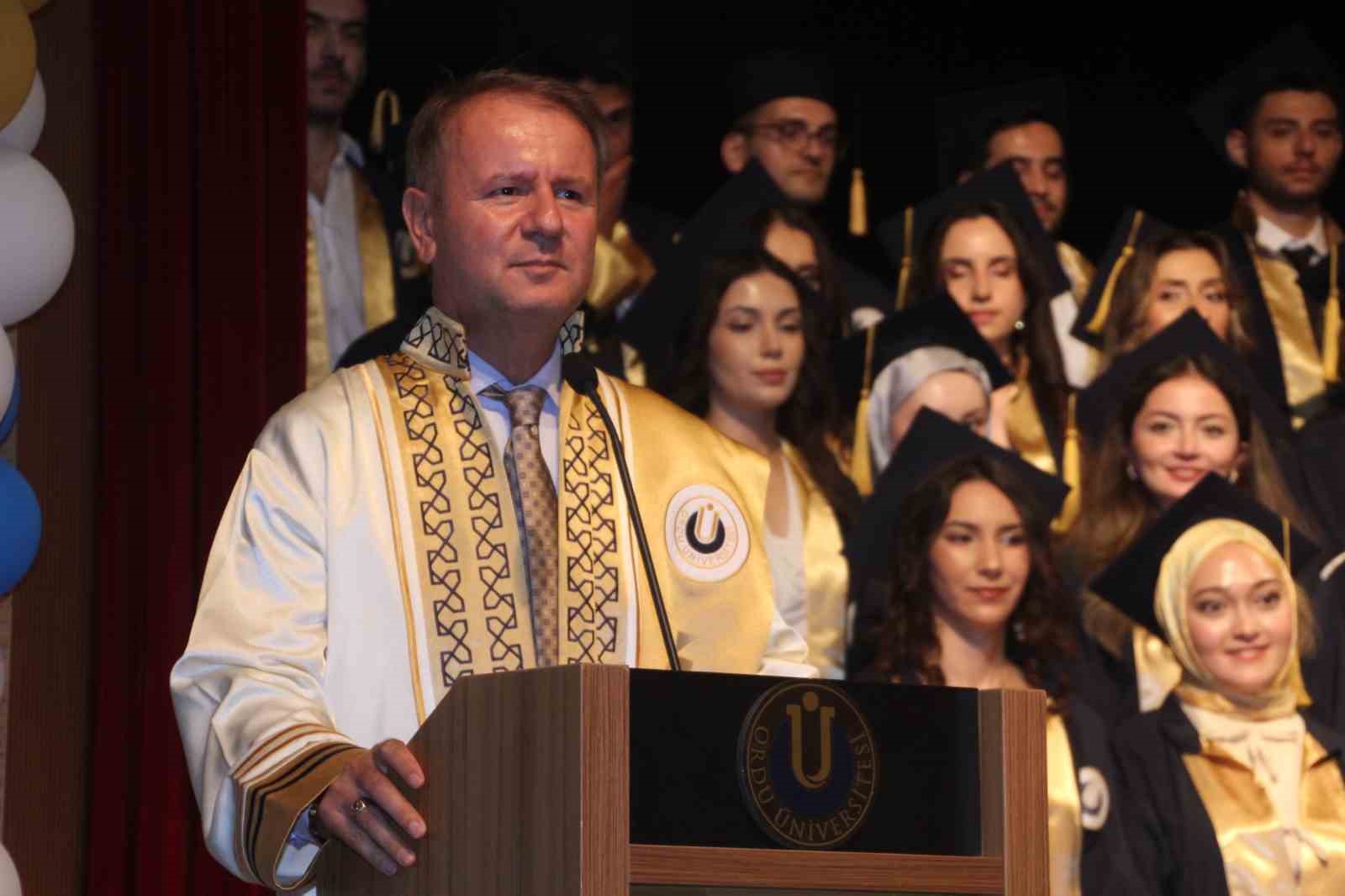 ODÜ Tıp Fakültesi 105 mezun verdi 