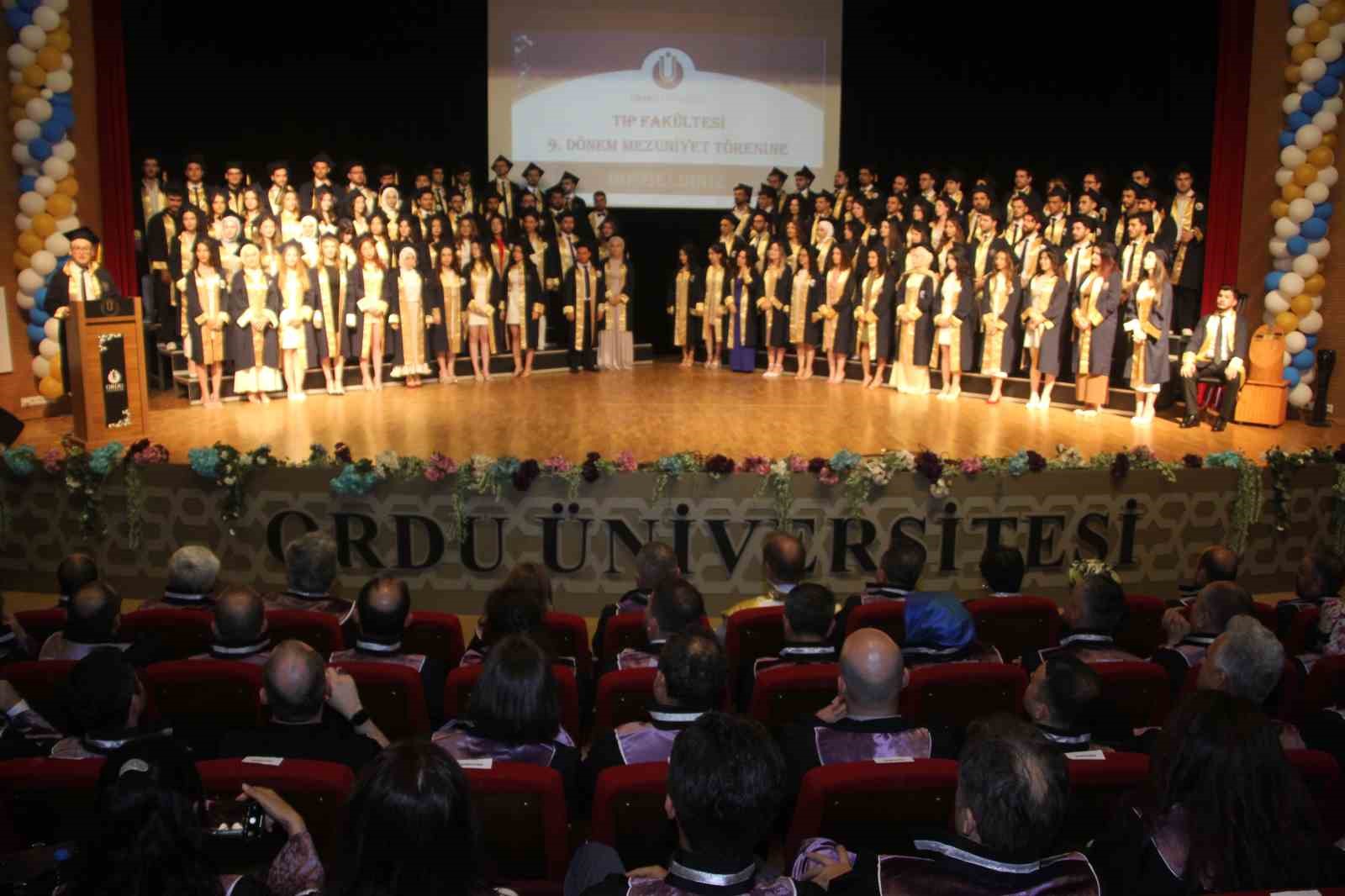 ODÜ Tıp Fakültesi 105 mezun verdi 