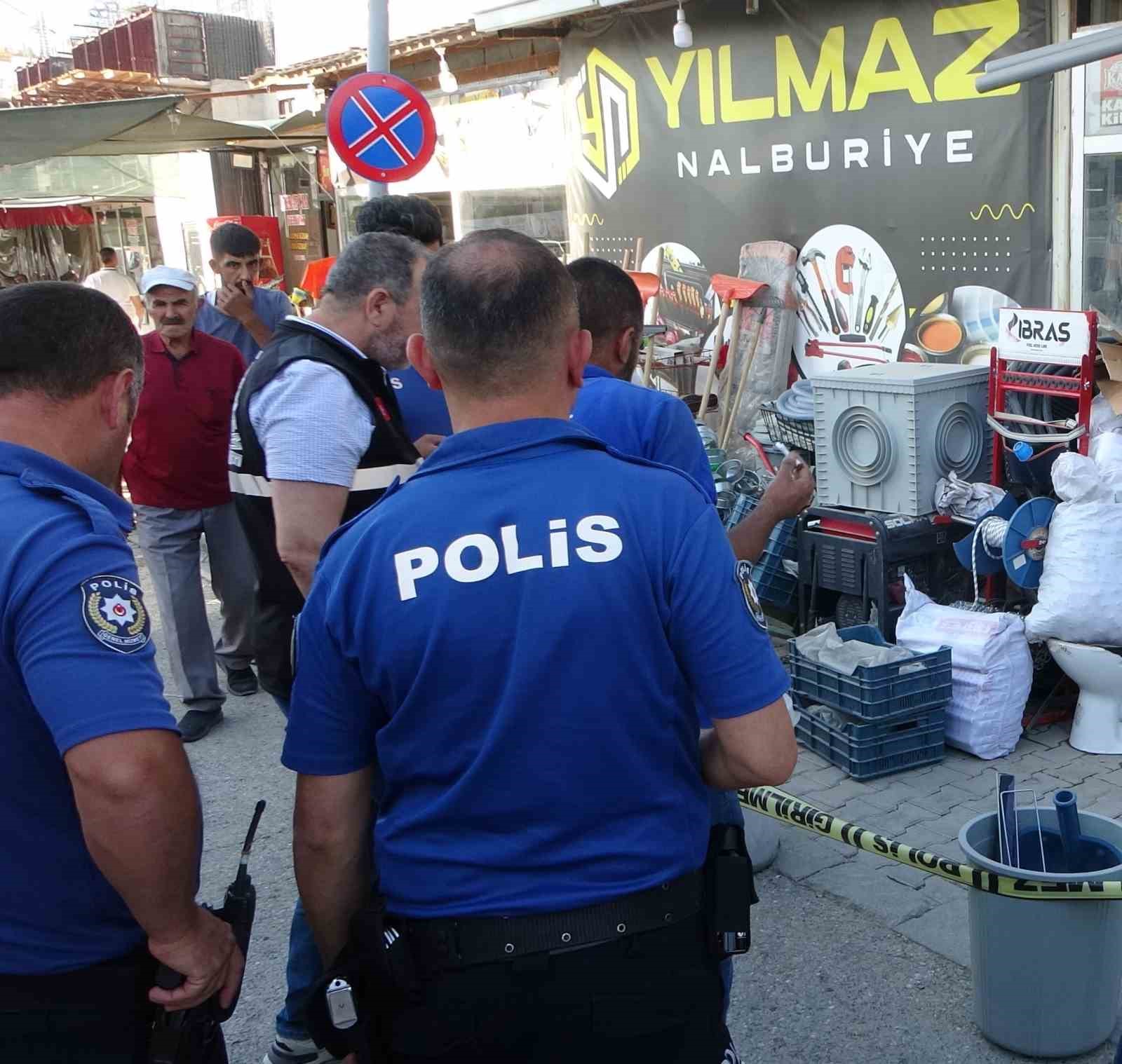 Kardeşlerin silahlı saldırısına uğrayan esnaf yaralandı 