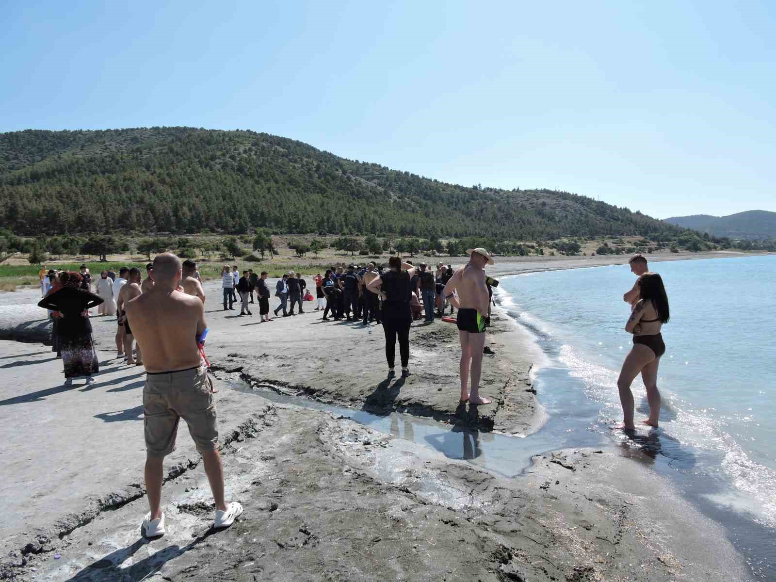 Salda Gölü’nde can pazarı: Genç kız ölümle burun buruna geldi 