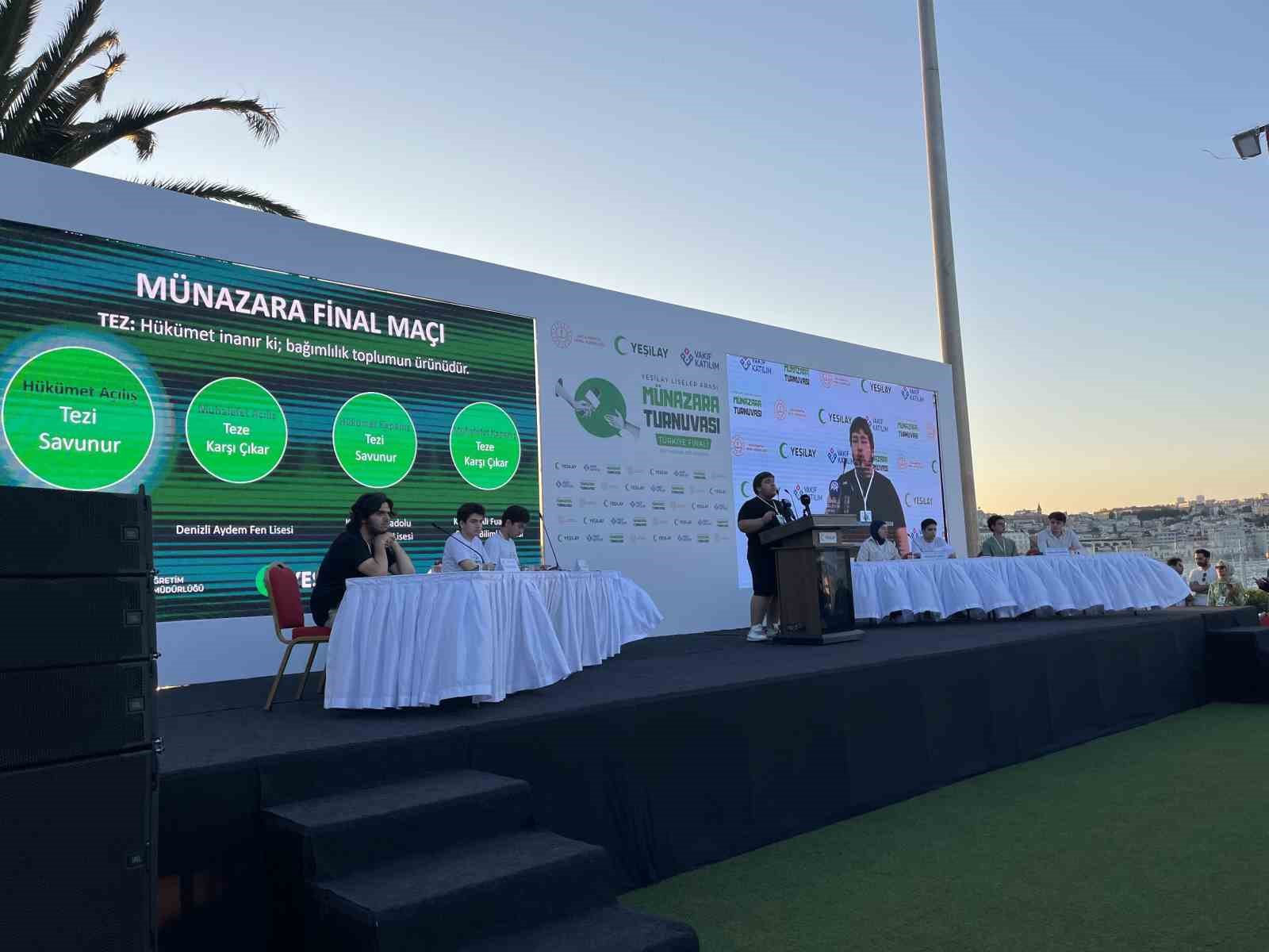 Yeşilay, Liseler Arası Münazara Turnuvası Türkiye Finali yapıldı 