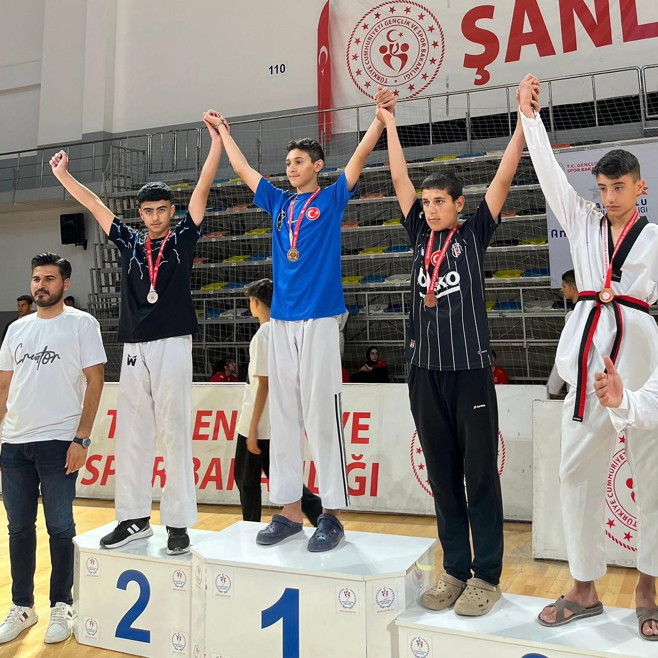 Elazığ erkek takımı taekwondoda şampiyon oldu 