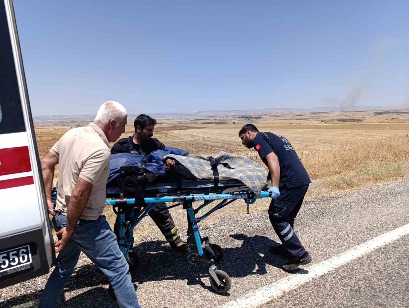 Otomobil ile hafif ticari araç çarpıştı: 4 ölü, 1 yaralı 