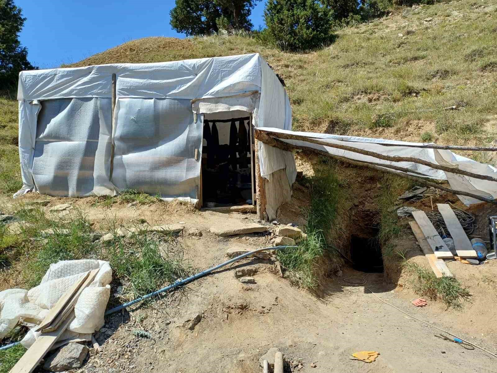 Göçüğün yaşandığı taş ocağından ilk görüntüler 