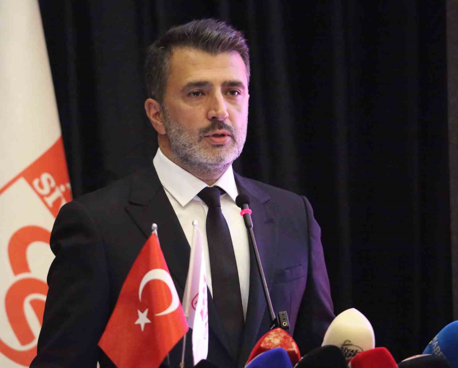 Sivasspor’un yeni başkanı Gökhan Karagöl oldu 