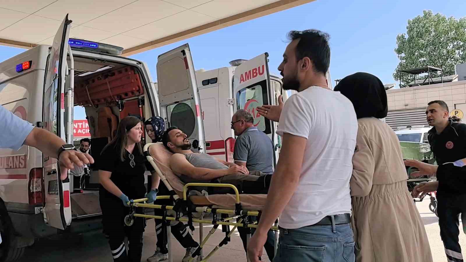 Evin doğalgaz hattı patladı: 4 yaralı 