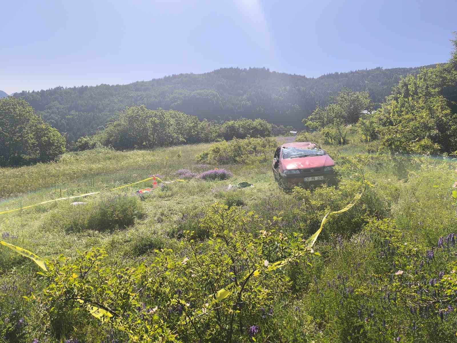 Kastamonu’da otomobil uçuruma yuvarlandı: 1 ölü, 4 yaralı 