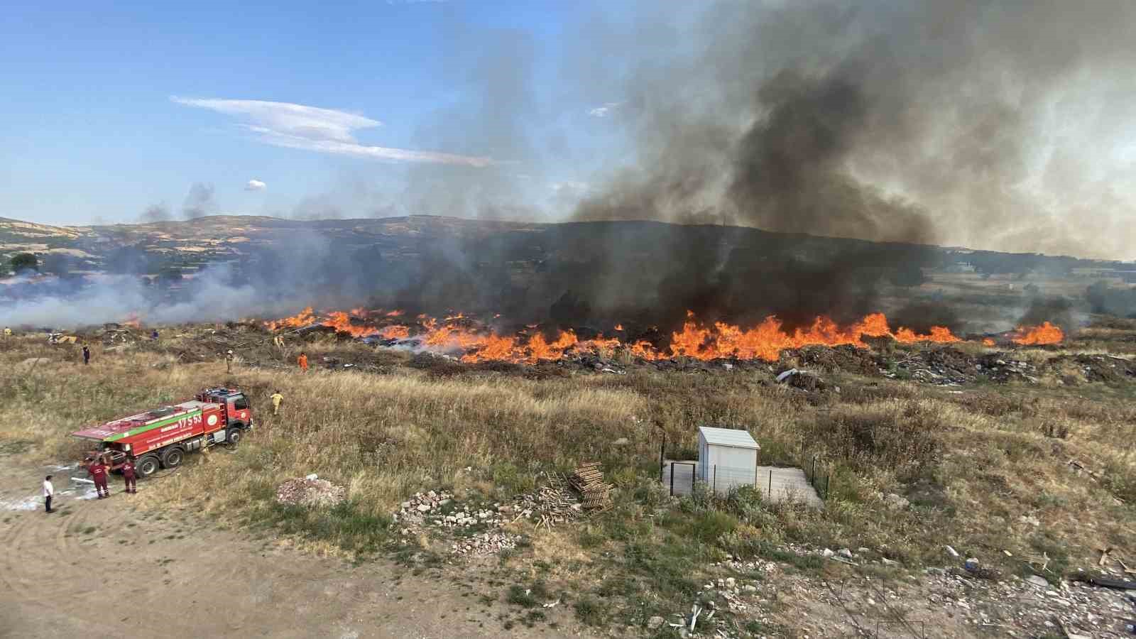Çanakkale’de korkutan yangın 