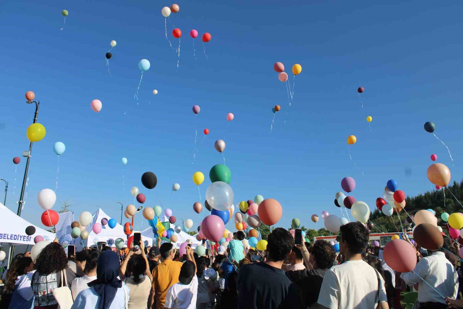 Balonlar Deniz için havalandı 