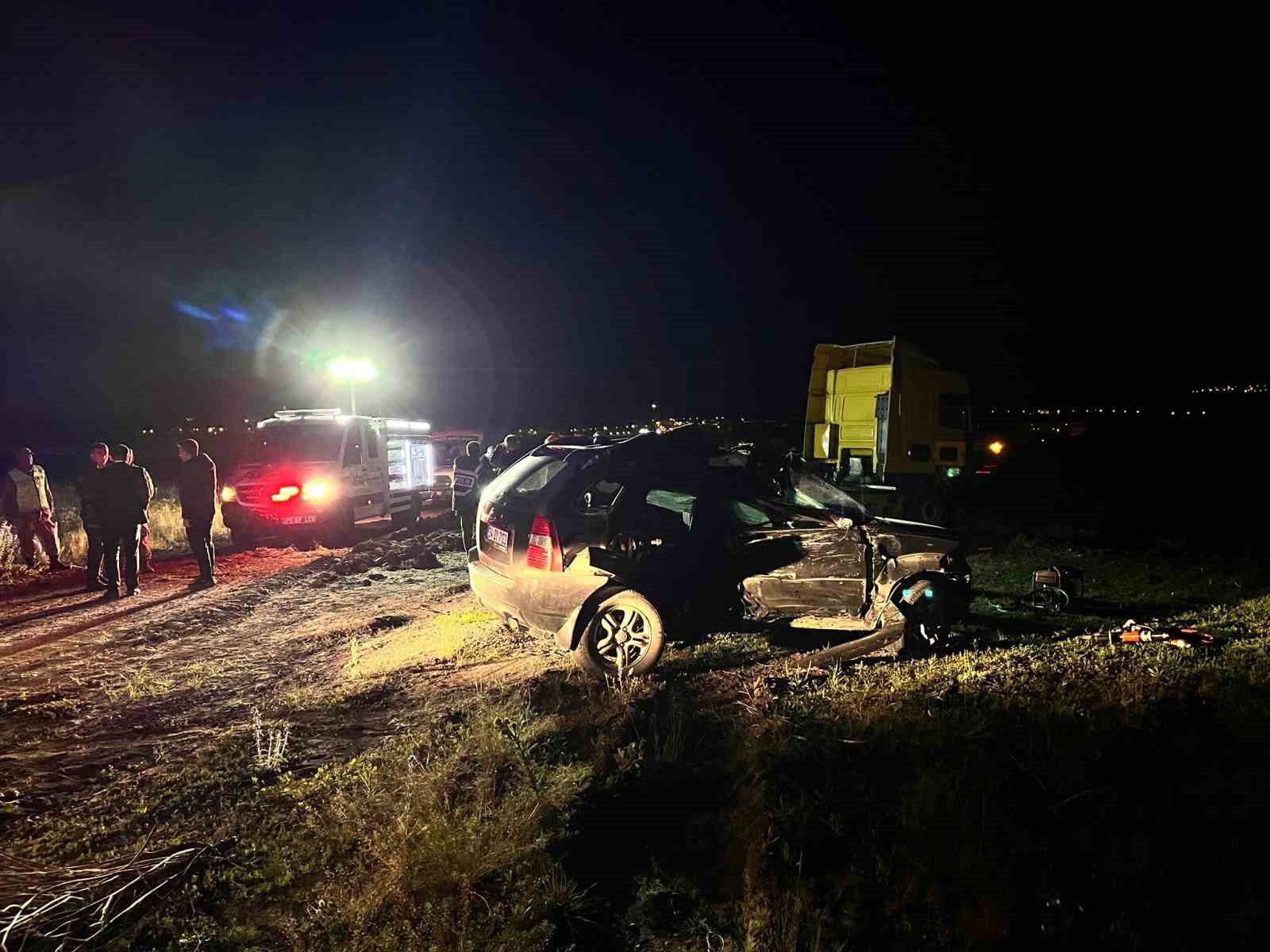 Çıldır’da trafik kazası: 2 ölü, 1 yaralı 