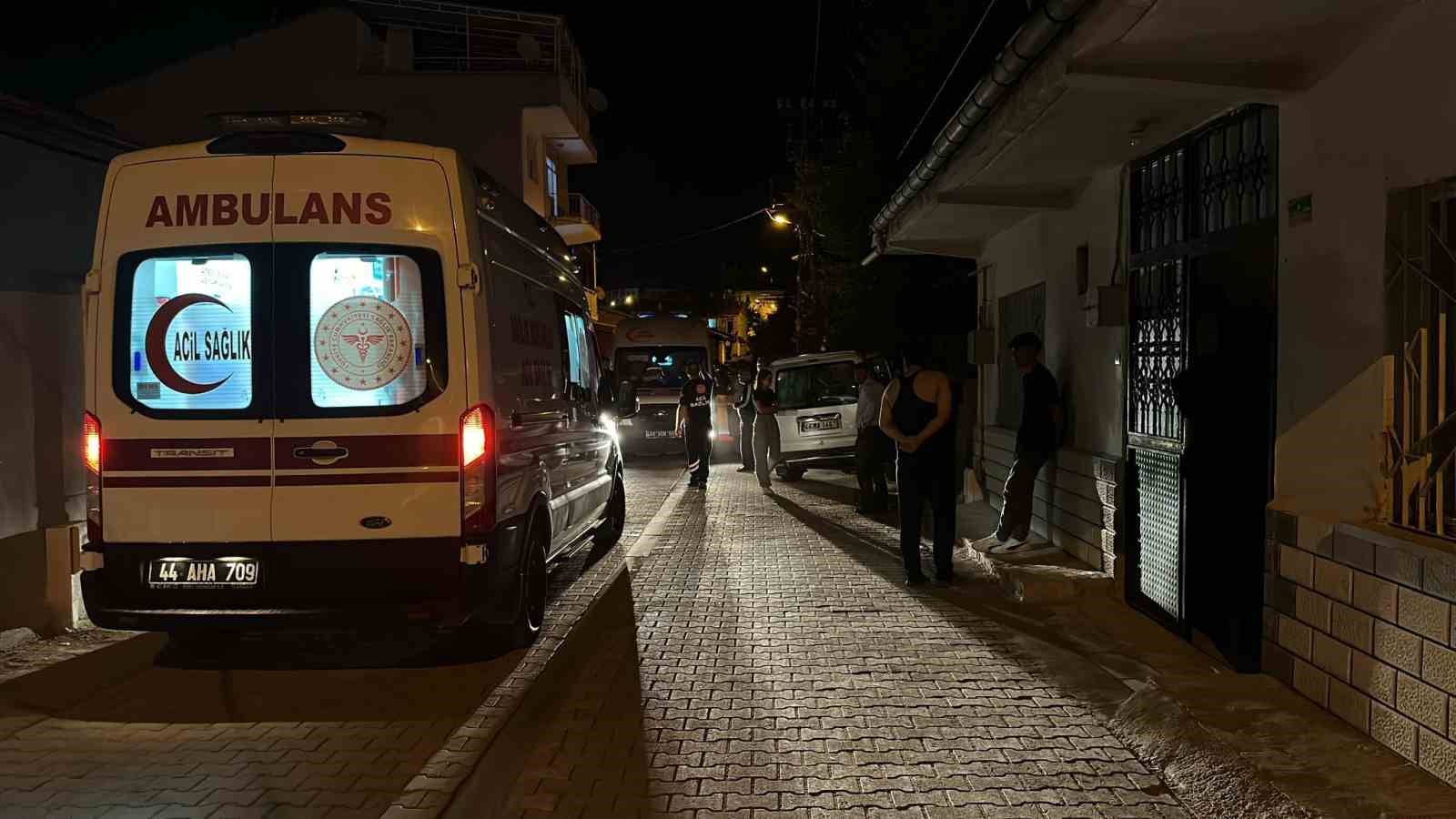 Kontrolden çıkan araç bahçe duvarına çarptı: 1 yaralı 