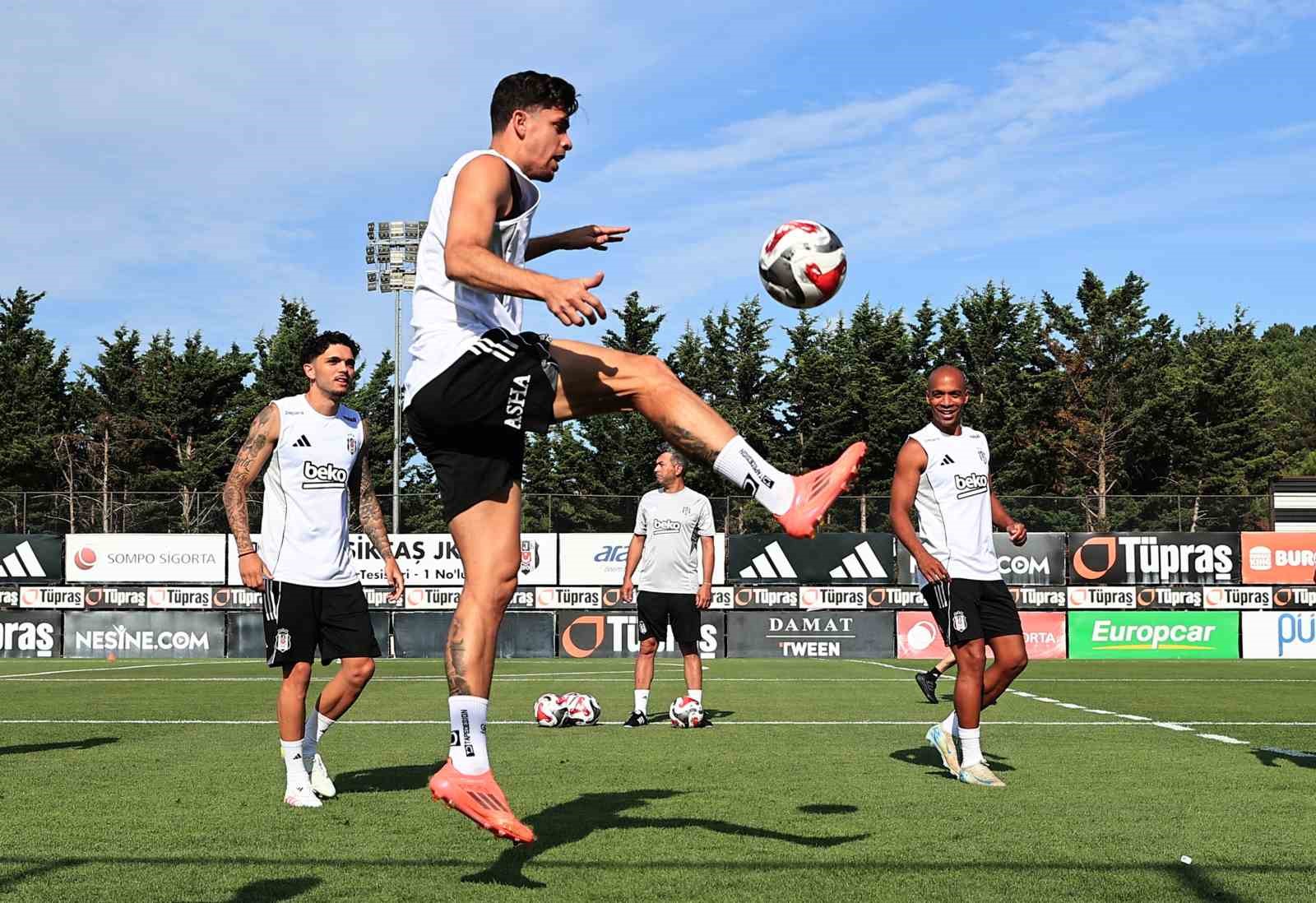 Beşiktaş, yeni sezon hazırlıklarına başladı 