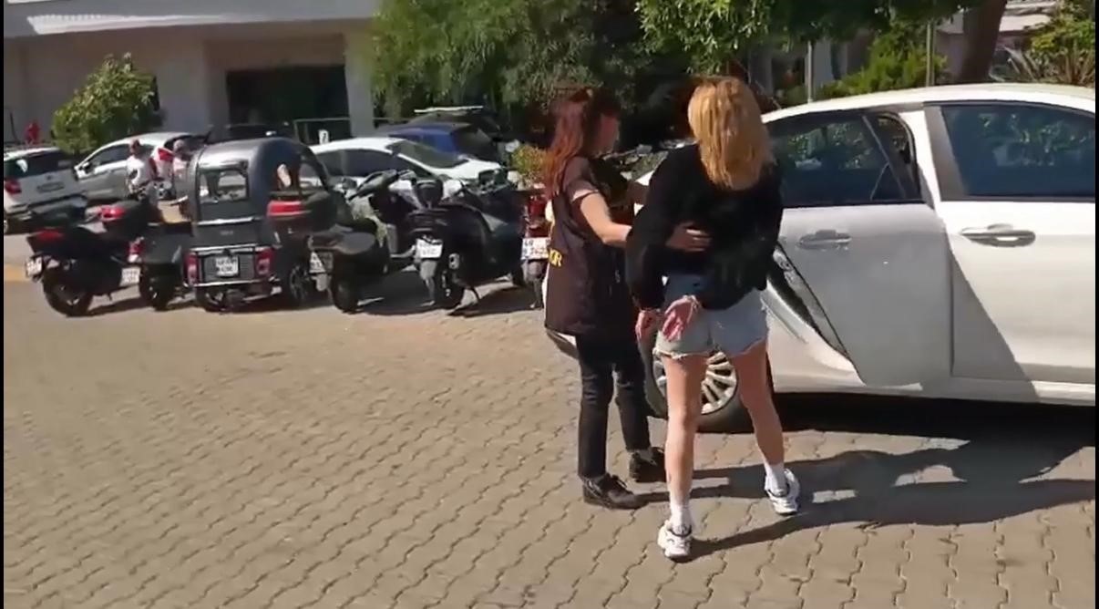 İnternet üzerinde faizsiz kredi arayanları hedef alan şebekeye 