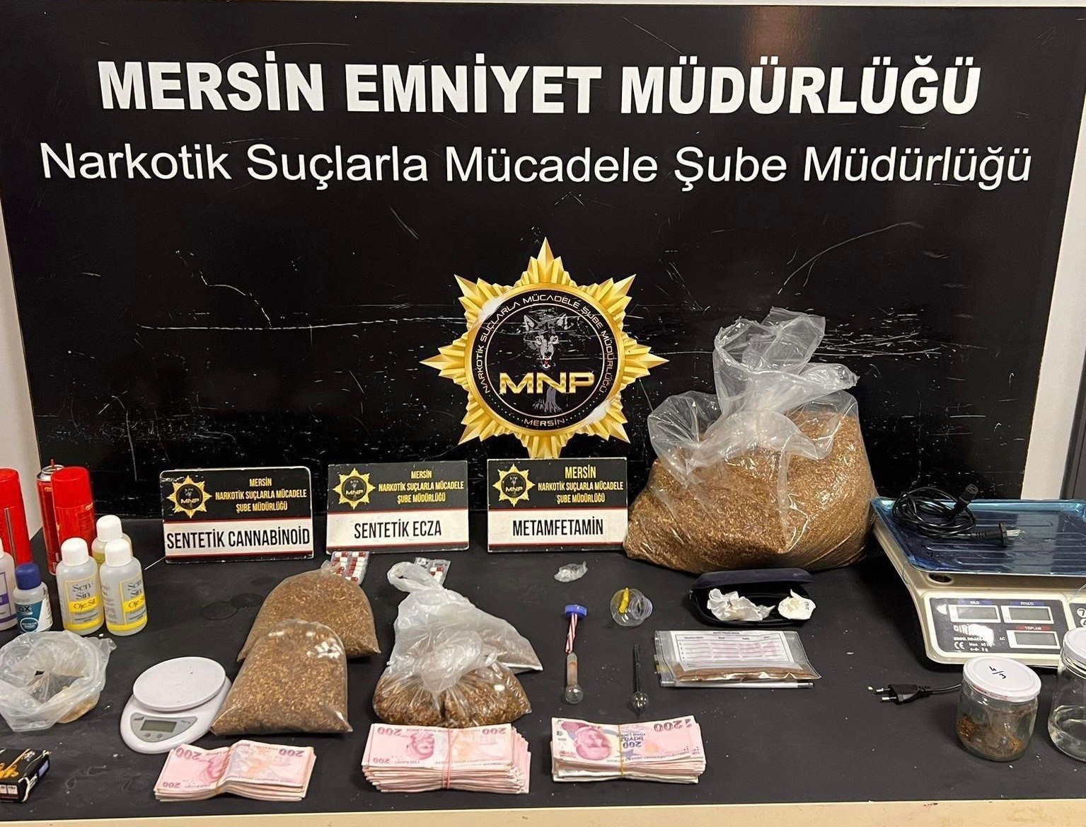 Mersin’de uyuşturucu ile mücadele: 35 şüpheli tutuklandı 
