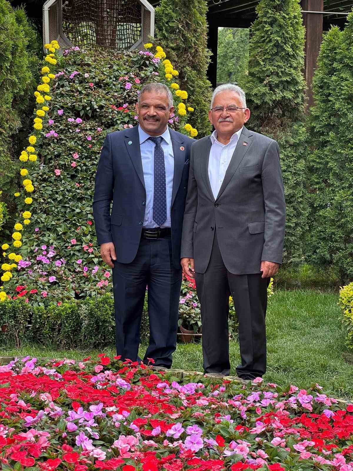 Kayseri AK-İB’i bağrına bastı 