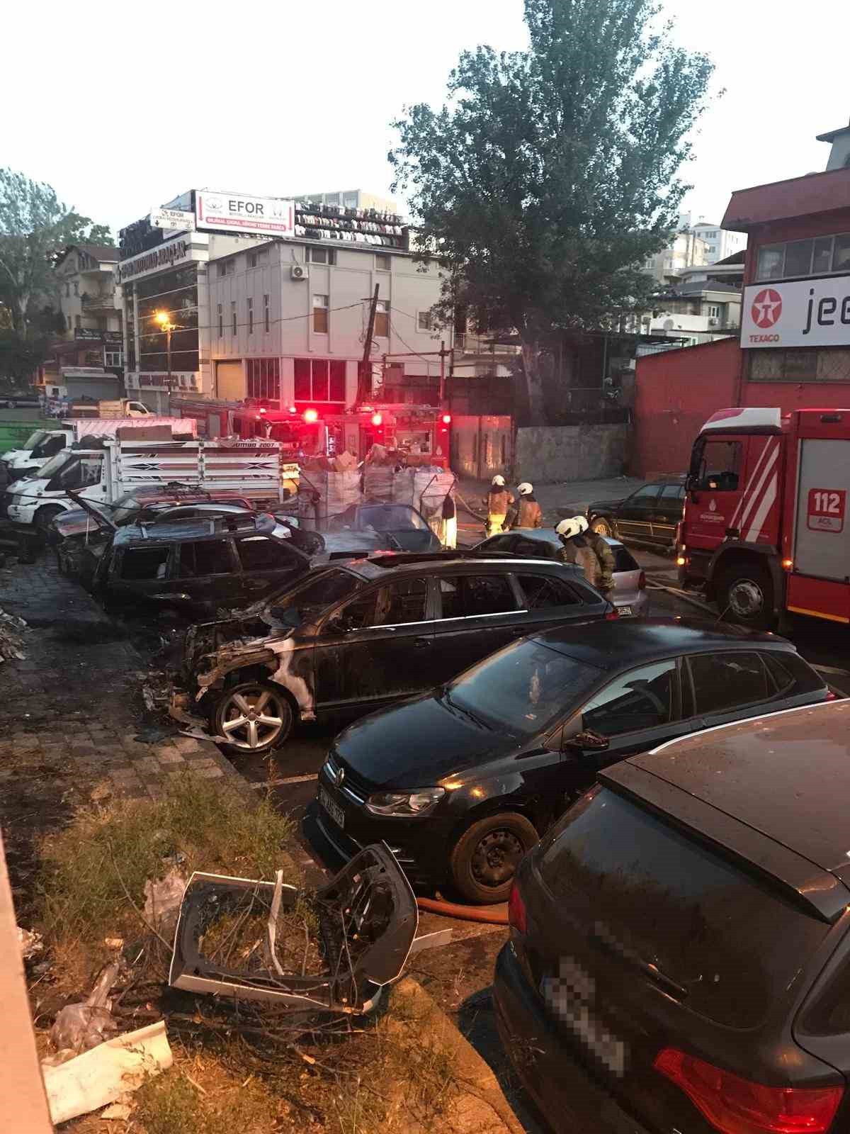 Ataşehir’de park halindeki araçları kundaklayan 2 şahıs yakalandı 