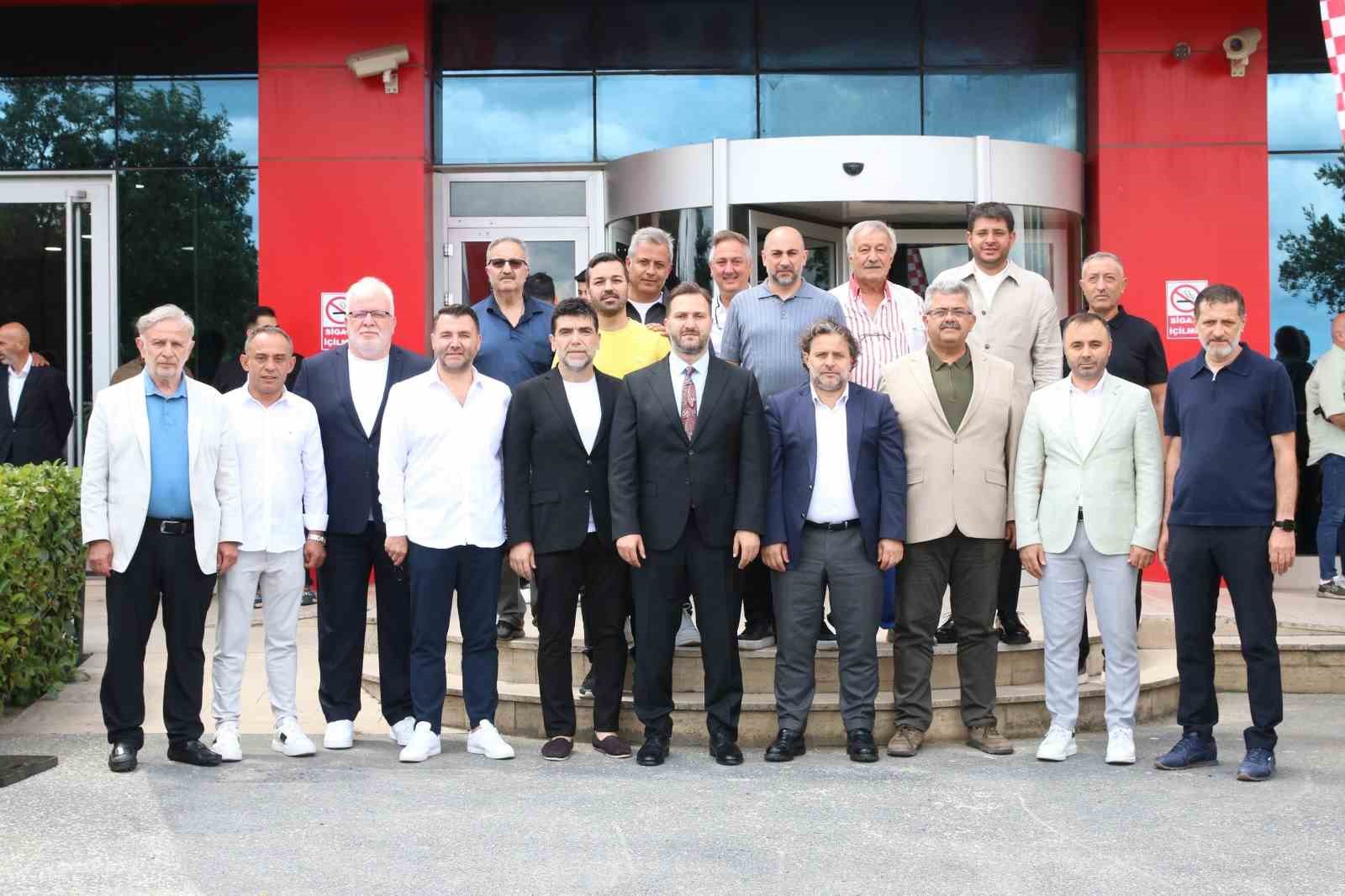 Ümraniyespor’da Ömür Aydın yeniden başkan 