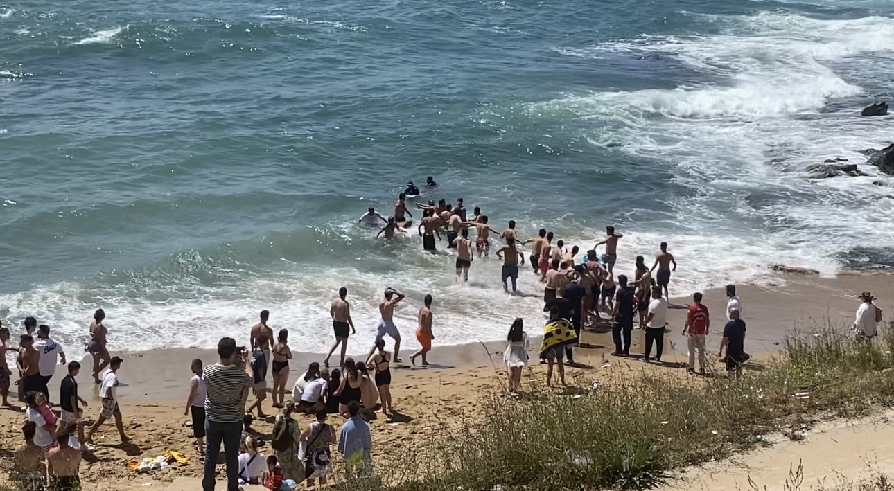 Beykoz’da denize giren 4 kişiden biri ağır yaralandı, bir kişiyi arama çalışmaları devam ediyor 