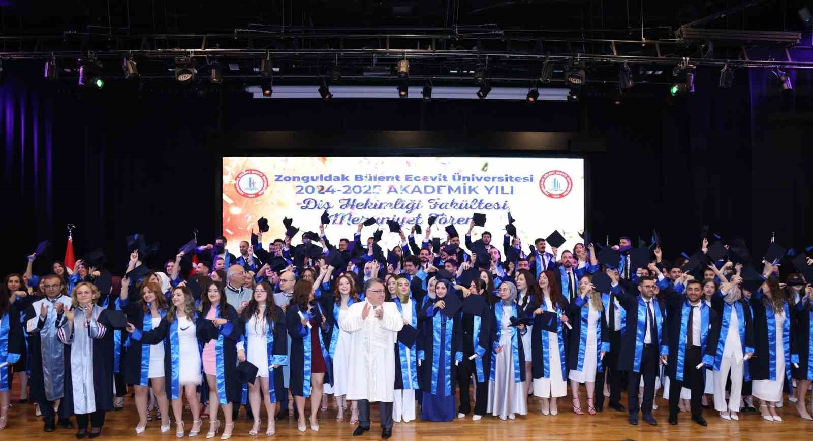 BEUN diş hekimlerini coşku ve gururla geleceğe uğurladı 