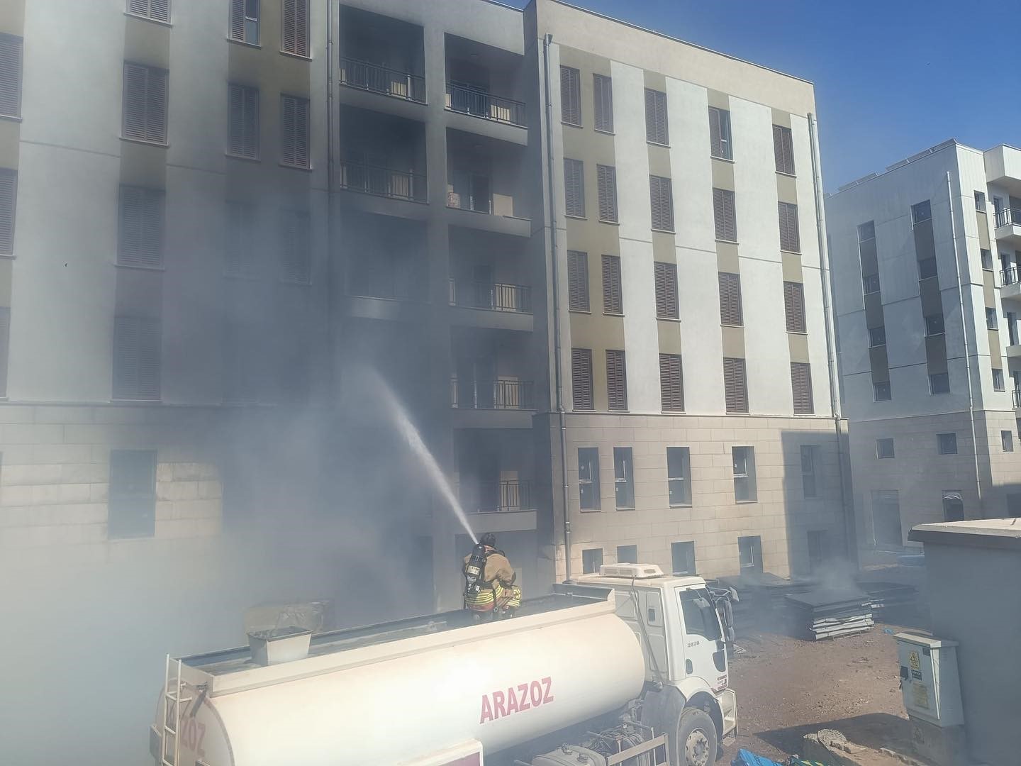 Hatay’da şantiyede yangın 