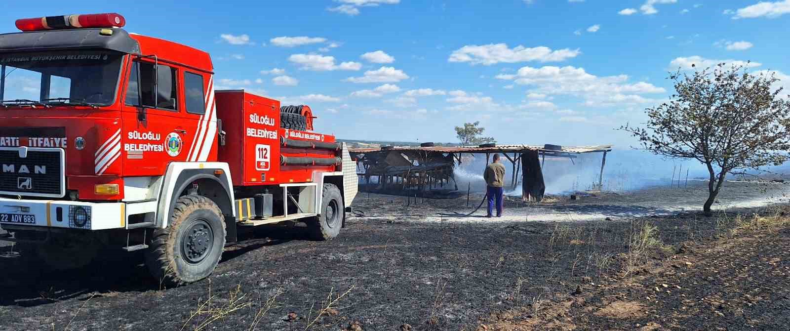 Edirne’de buğday tarlaları alev alev yandı 