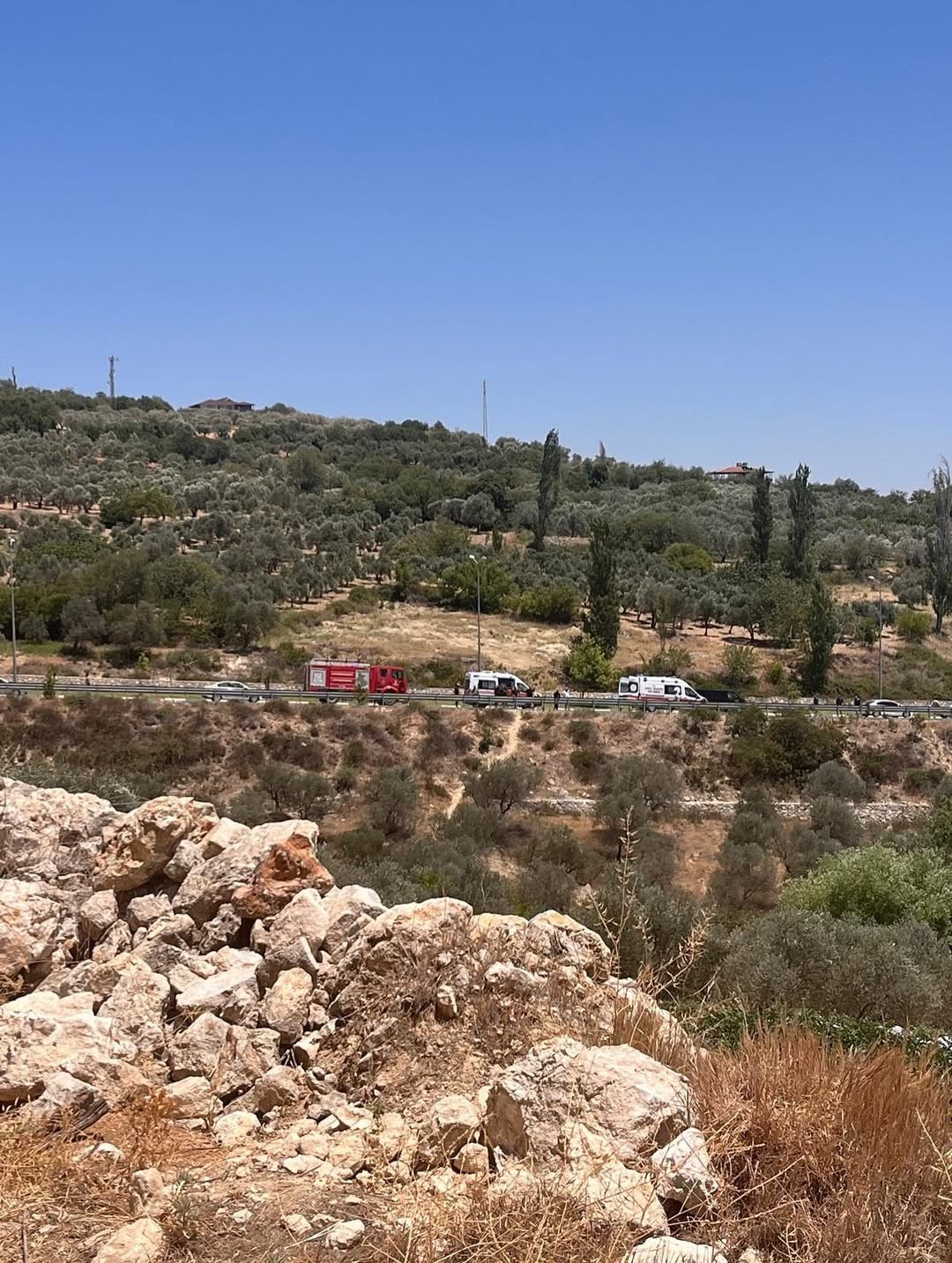 Hatay’da traktör devrildi: 2 yaralı 
