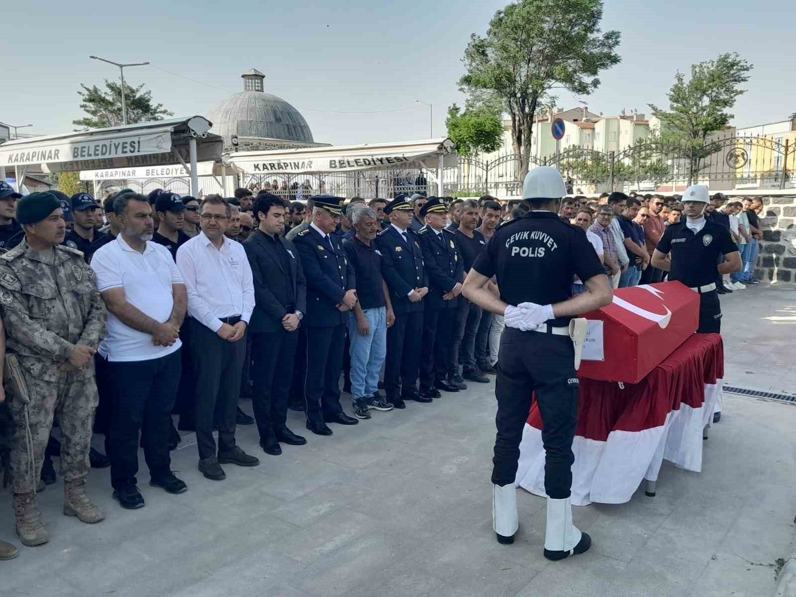 Kazada hayatını kaybeden özel harekat kursiyeri Konya’da toprağa verildi 