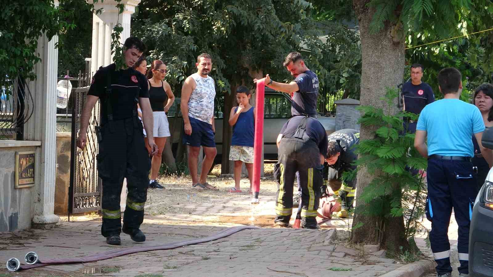 İsviçre’den tatil için geldikleri evleri 1 saat sonra küle döndü 