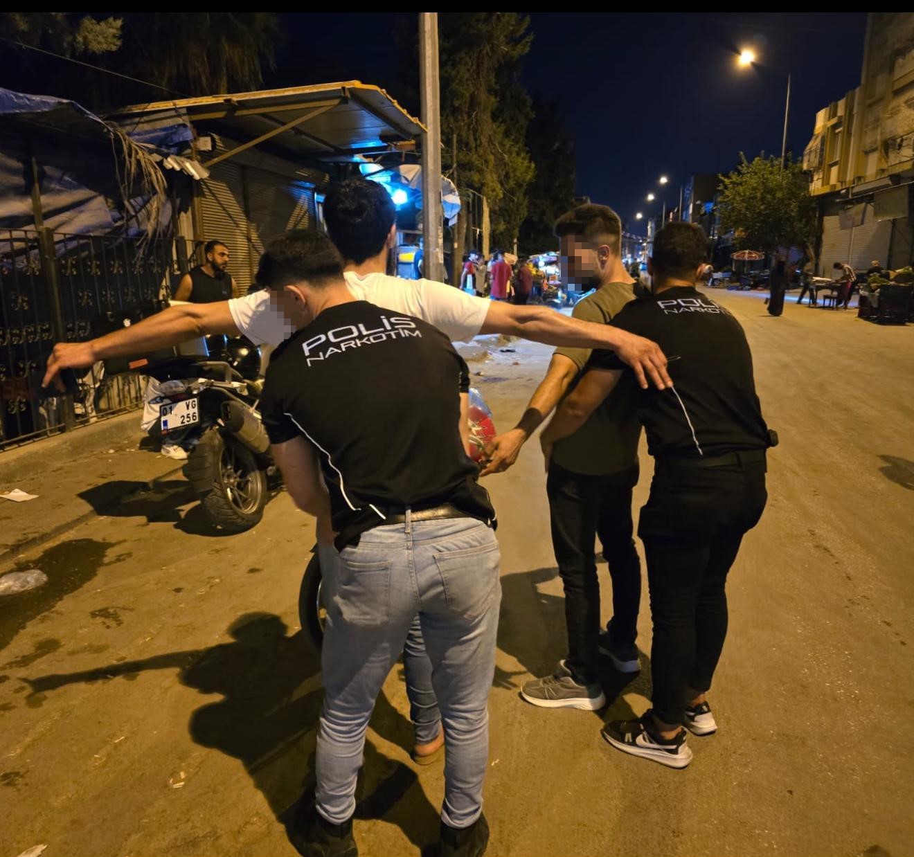 Adana’da ’Narkoalan’ uygulaması, uyuşturucu kullanan 63 şahıs yakalandı 