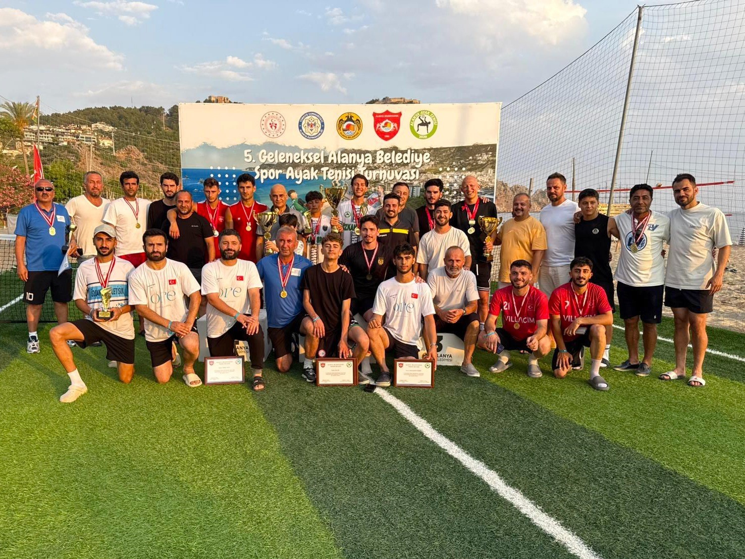 Alanya Belediyespor ayak tenisi turnuvası sona erdi 