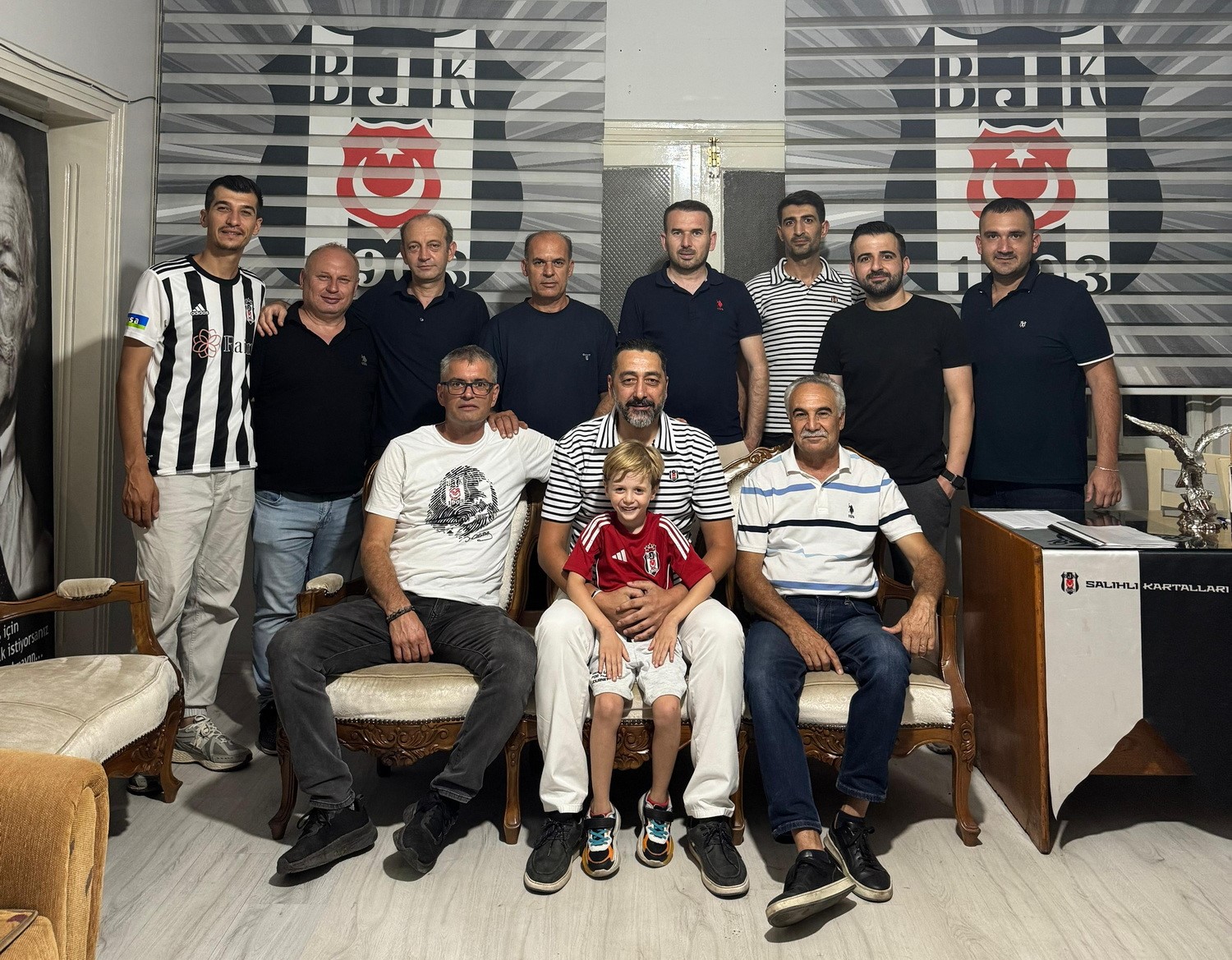 Salihli Beşiktaşlılar Derneği’nde bayrak değişimi 