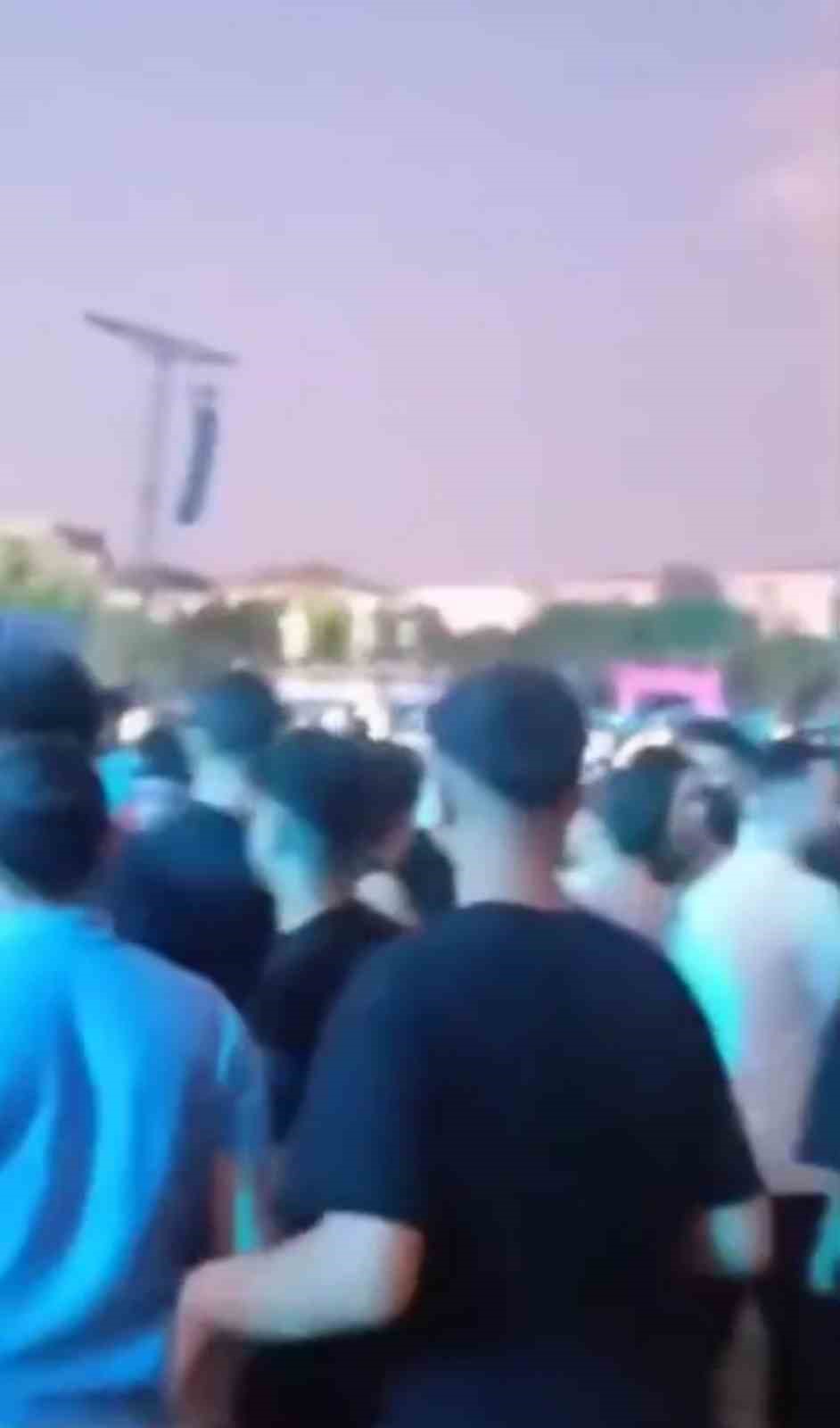 Bursa’da Buray konserinde kavga çıktı: O anlar kamerada 