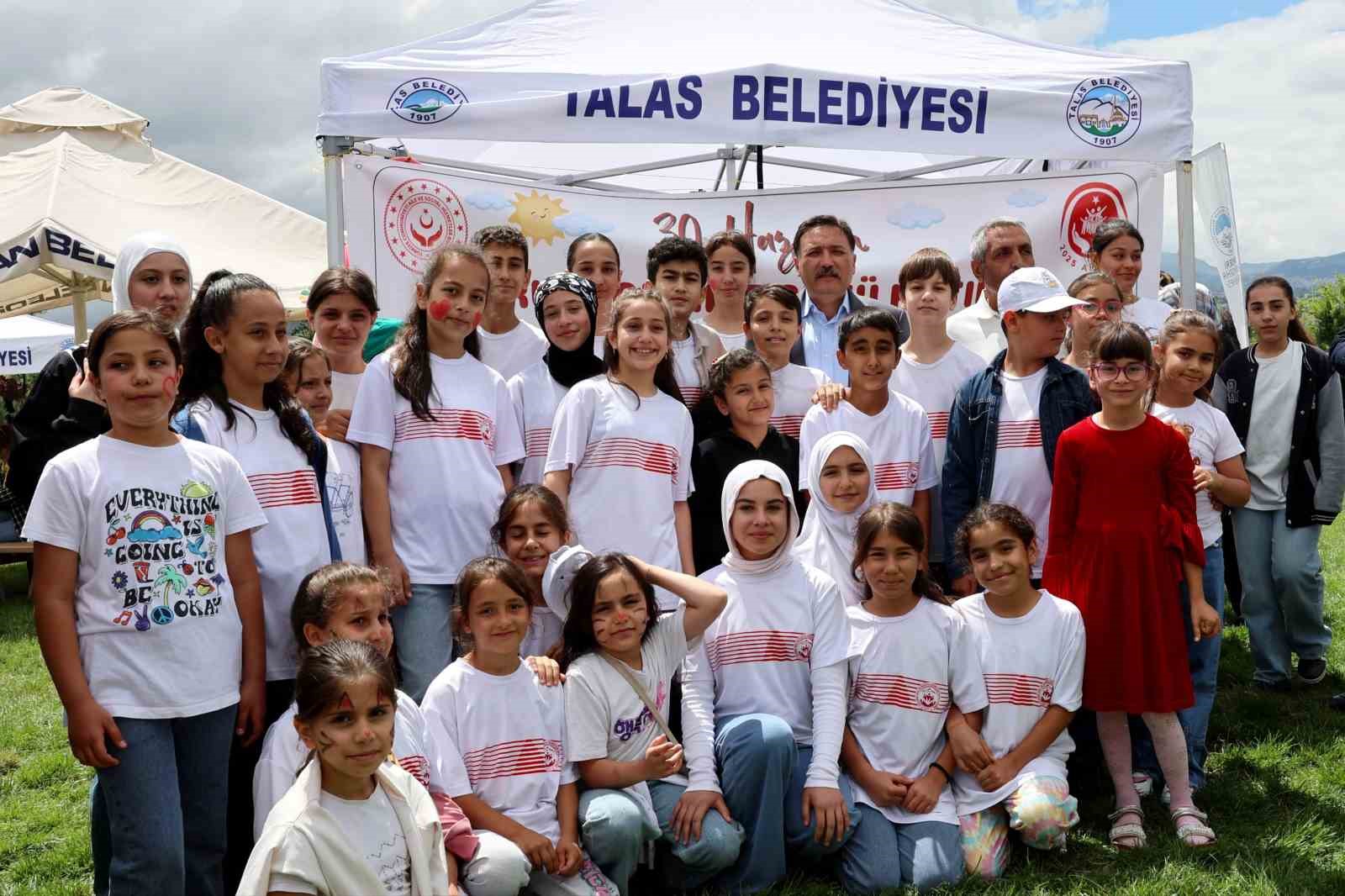 Vali Çiçek: 