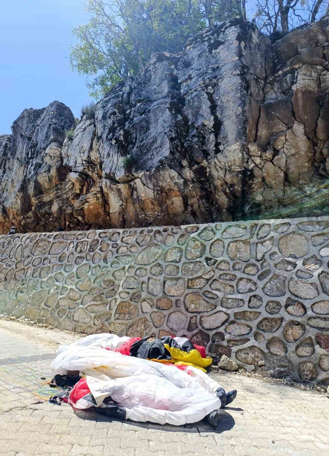 İsviçreli turist paraşüt kazasında hayatını kaybetti 