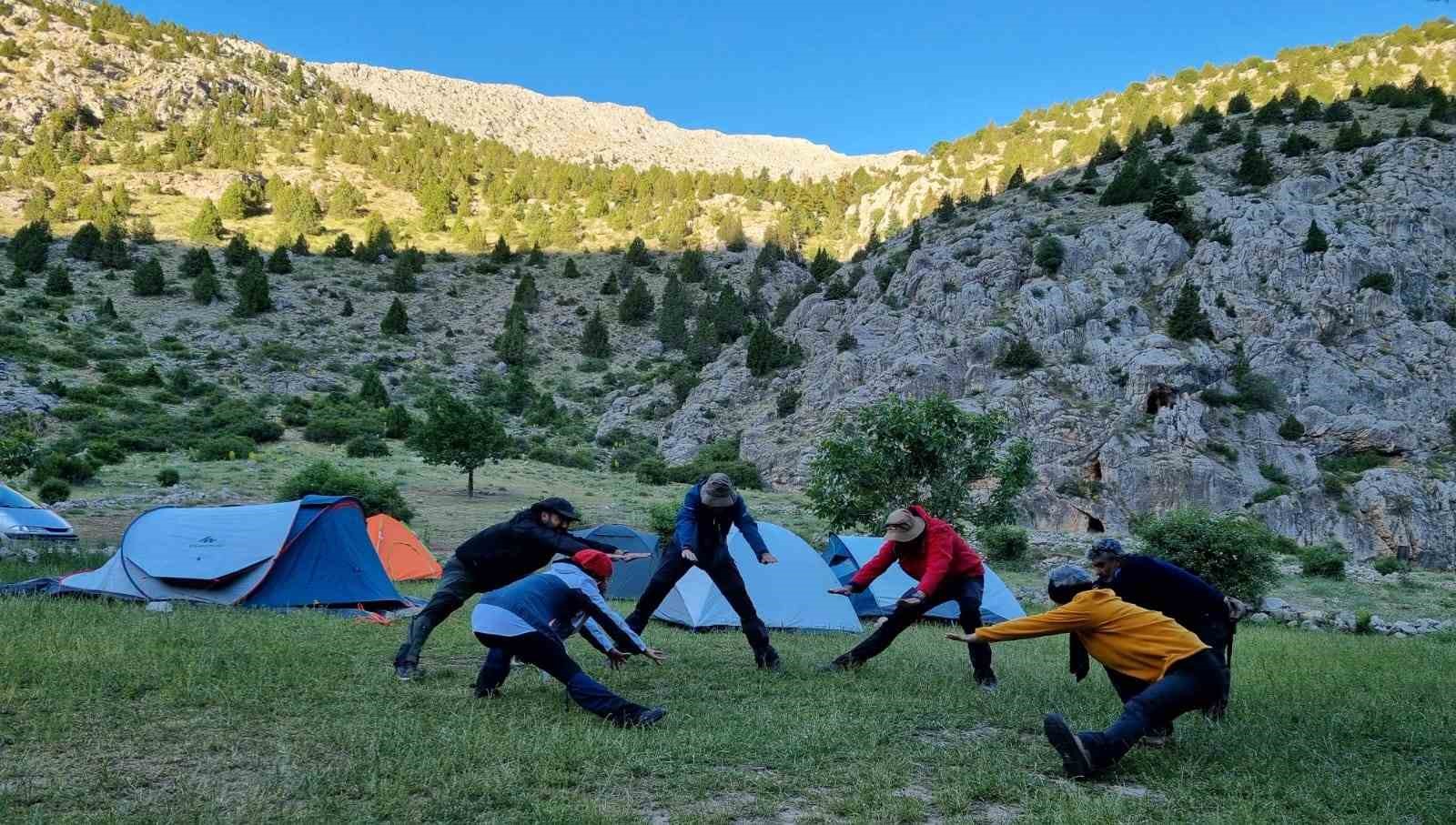 Kırşehirli dağcılar Aladağlar’da eğitim kampı düzenledi 