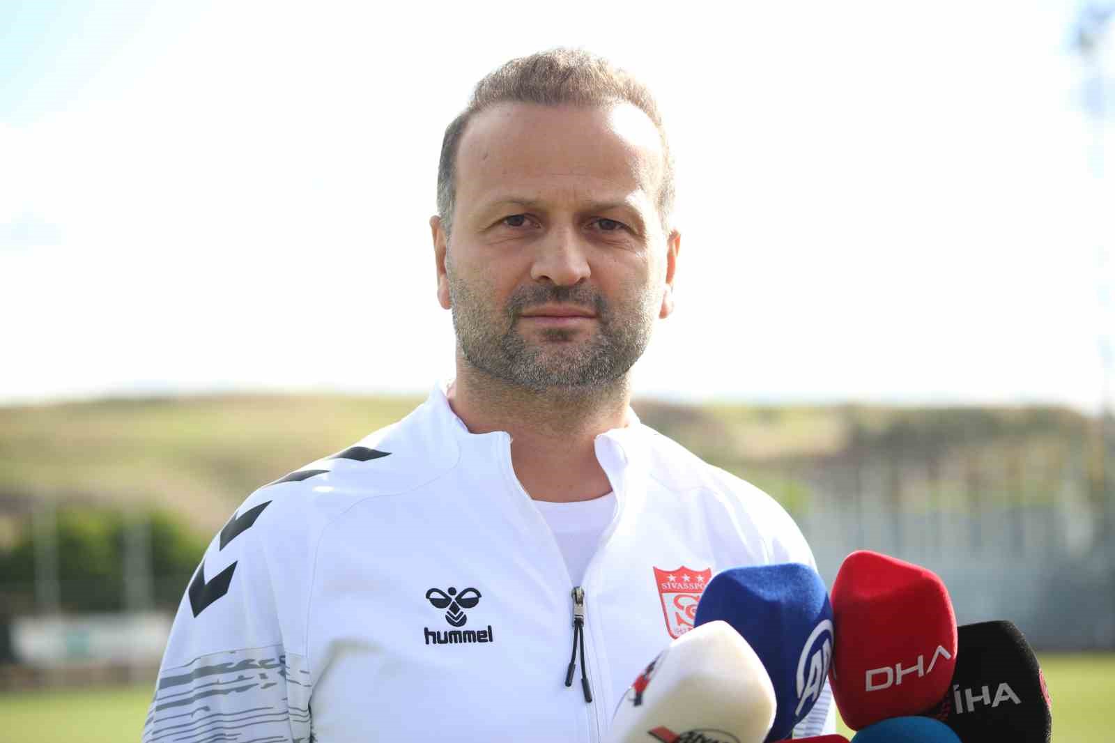Osman Zeki Korkmaz: 