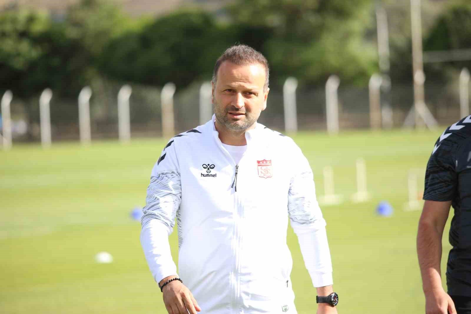 Osman Zeki Korkmaz: 