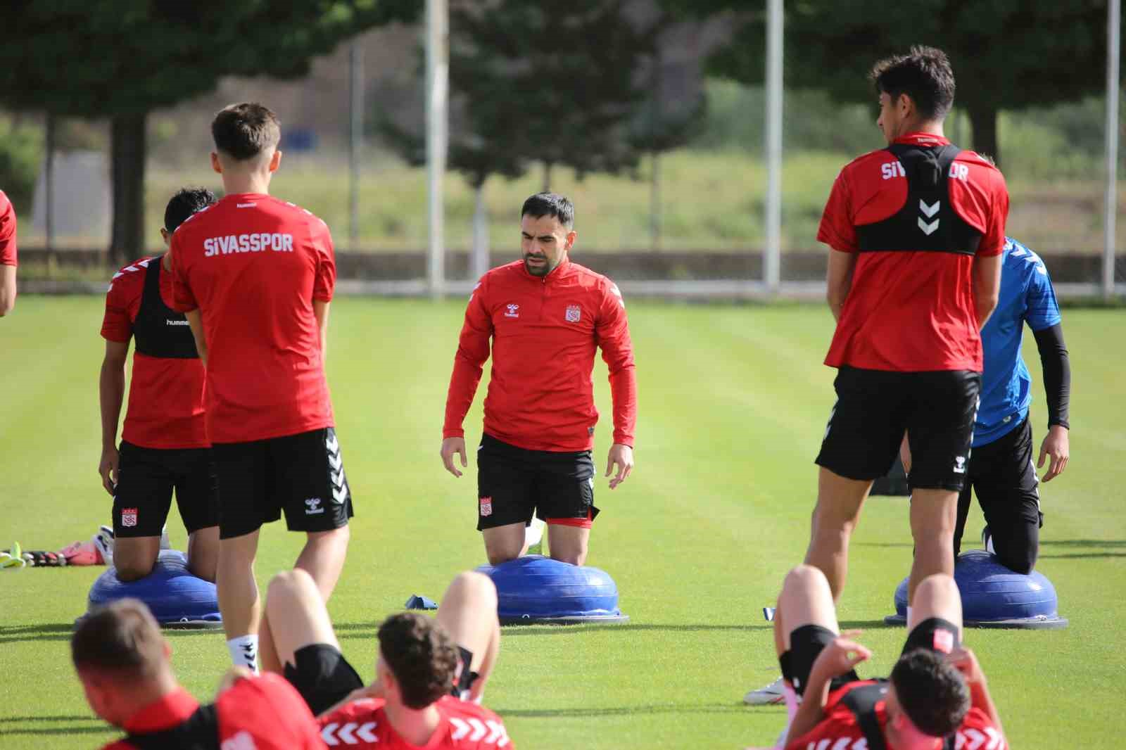 Osman Zeki Korkmaz: 