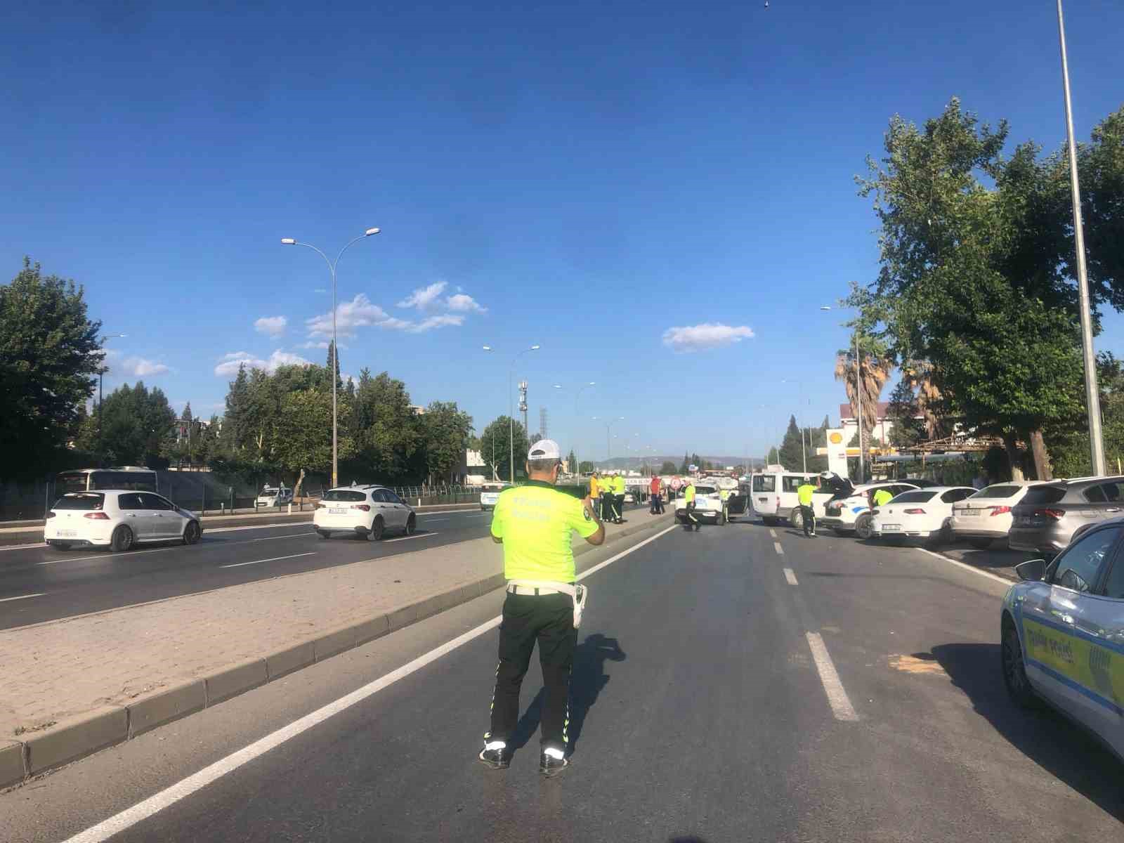 Kahramanmaraş’ta 3 araçlı zincirleme kaza: 4 yaralı 