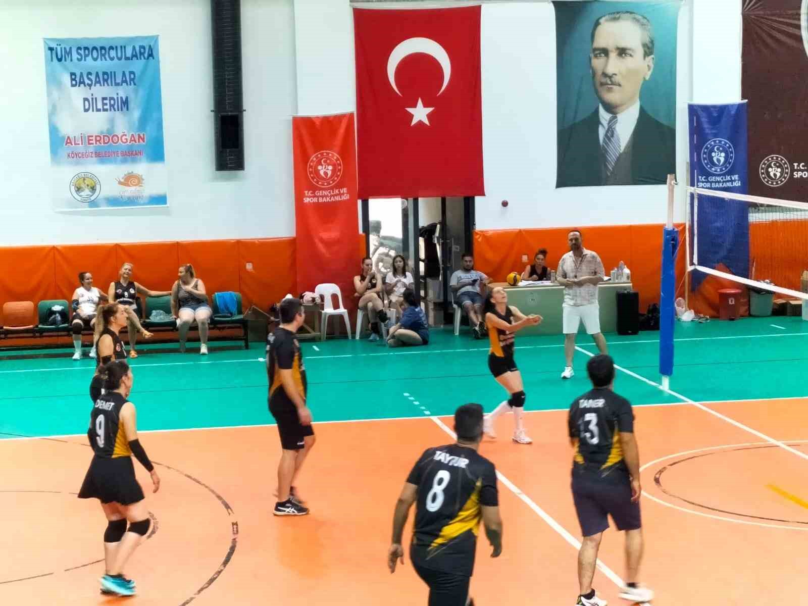 Köyceğiz veteran voleybol etkinliği tamamlandı 